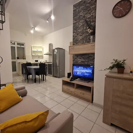 Modern Duplex Townhouse In Sliema * Sliema