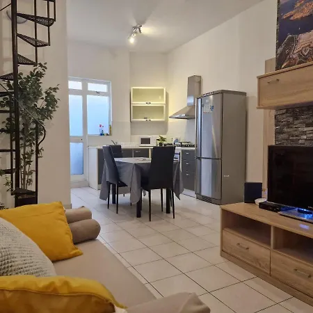 Balesa - Modern Duplex House In *