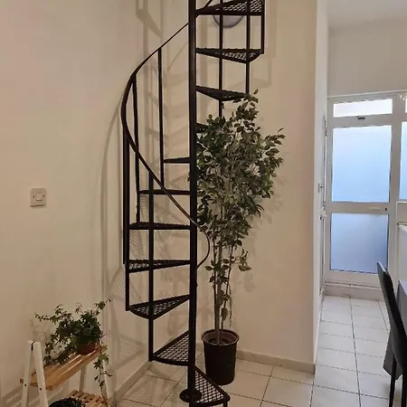 Modern Duplex Townhouse In Sliema Σλιέμα